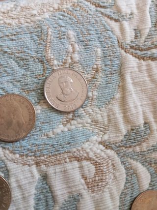 Monete peseta e altro