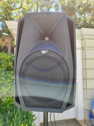 Altavoces db technologies club 12