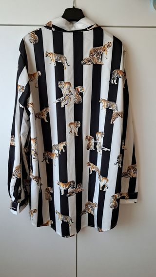 Camicia a righe con tigri