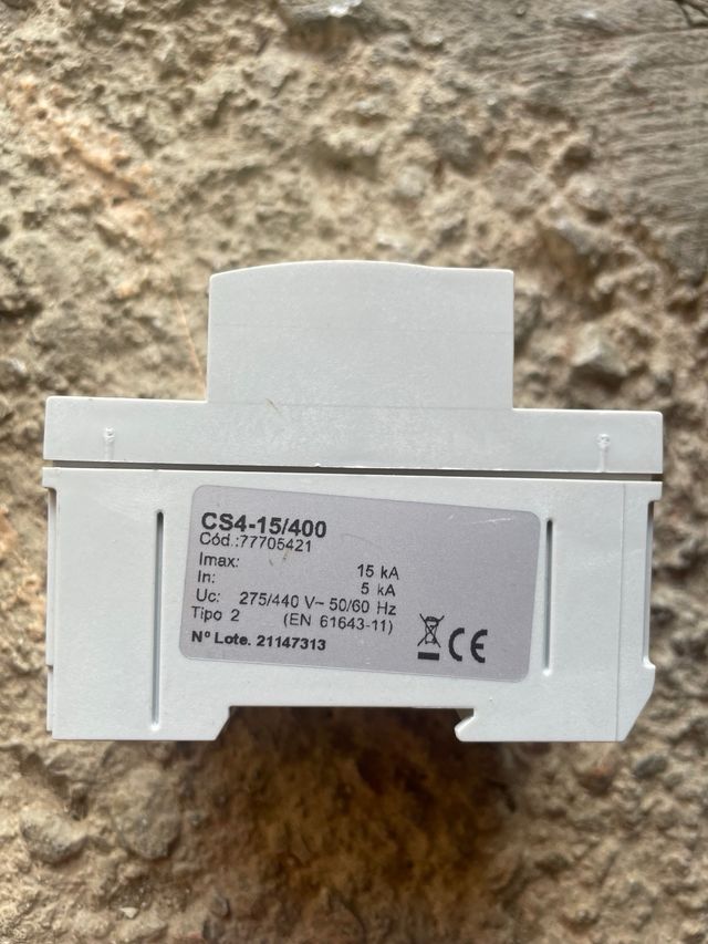 Protector sobretensiones