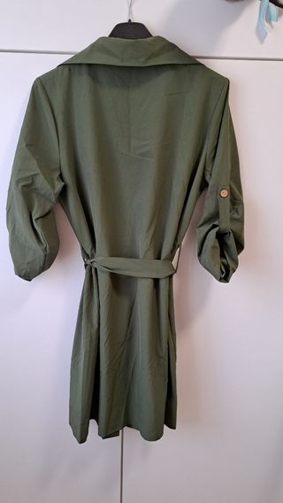 Maxi camicia verde militare con cinta 