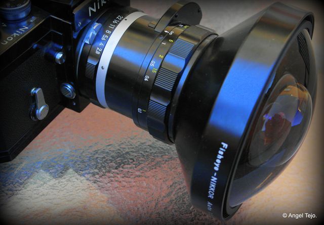 Nikon  8 mm F/ 2,8 Fisheye. Pieza de museo