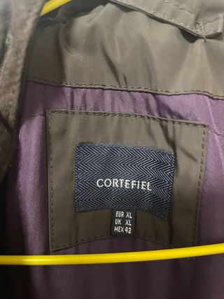 Chaquetón impermeable marron de cortefiel
