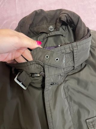 Chaquetón impermeable marron de cortefiel