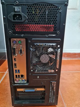 Ordenador con procesador INTEL I5 Disco SSD