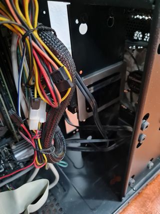 Ordenador con procesador INTEL I5 Disco SSD
