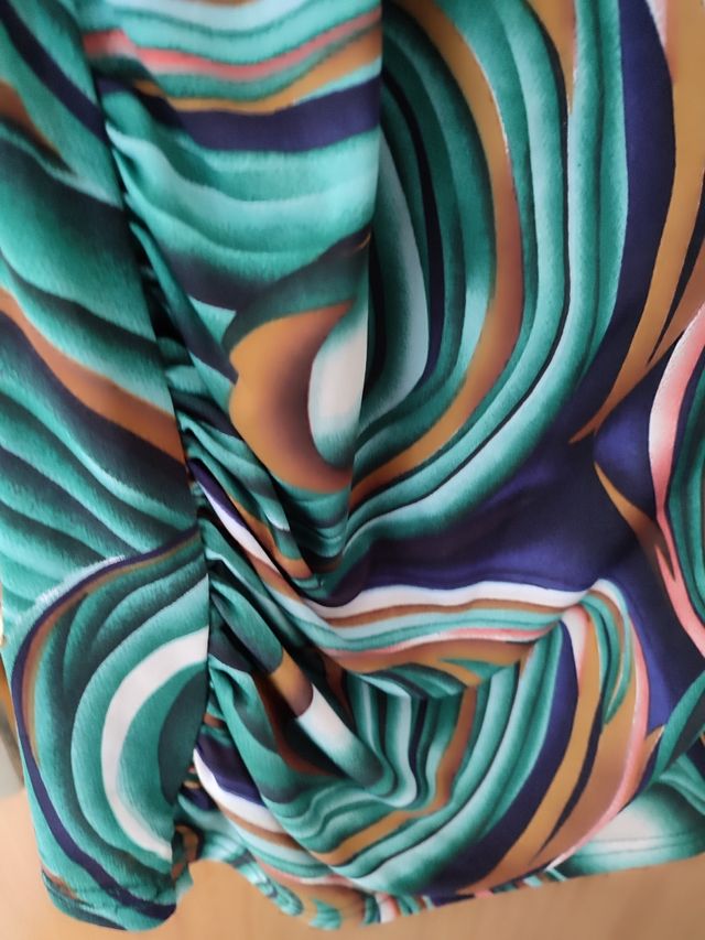 Blusa dalla bellissima fantasia optical