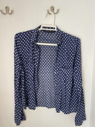 Camisa lunares de Zara