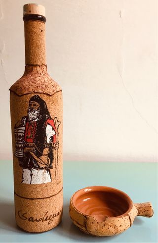 Set sardo bottiglia posacenere sughero