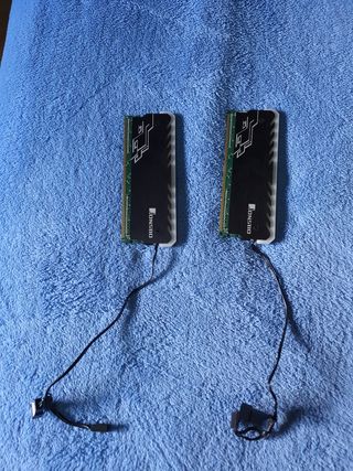 2 Memorias RAM 4GB