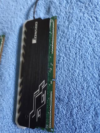 2 Memorias RAM 4GB