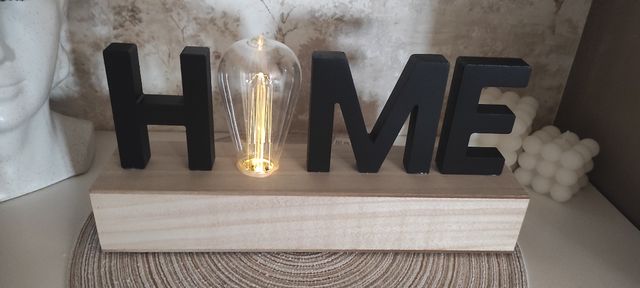 Carta para casa com luz de liquidação