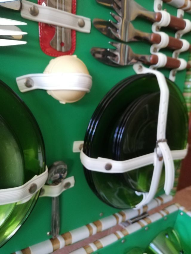 Maleta picnic con camping gas vintage