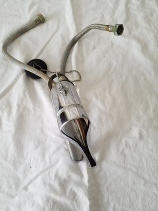 GRIFO LAVABO BAÑO ROCA