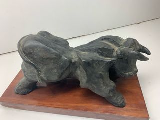 Escultura artista de renombre firmada y numerada