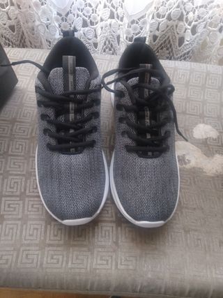 scarpe sportive 