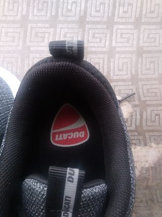 scarpe sportive 