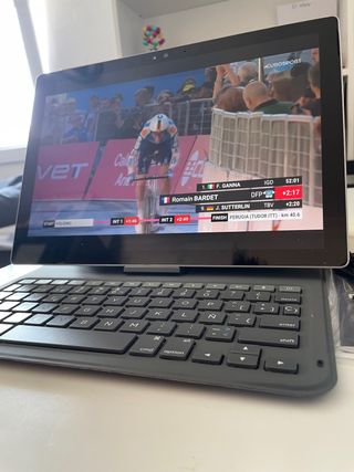 Funda con teclado para tablet bluetooth