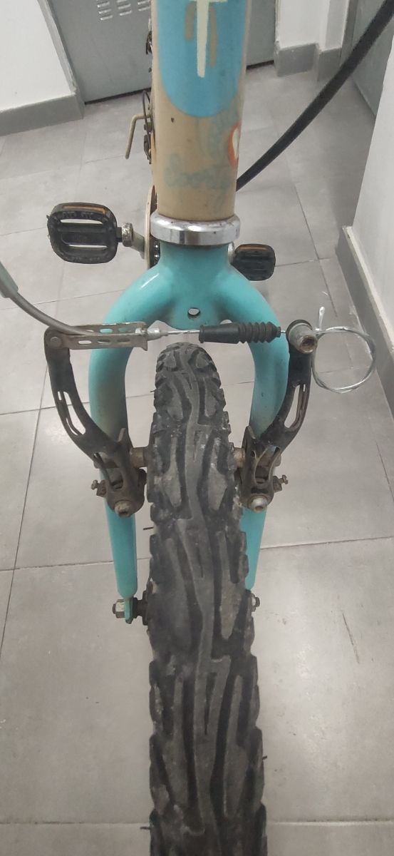 Bicicleta  decatlon rueda 20" + regalo casco