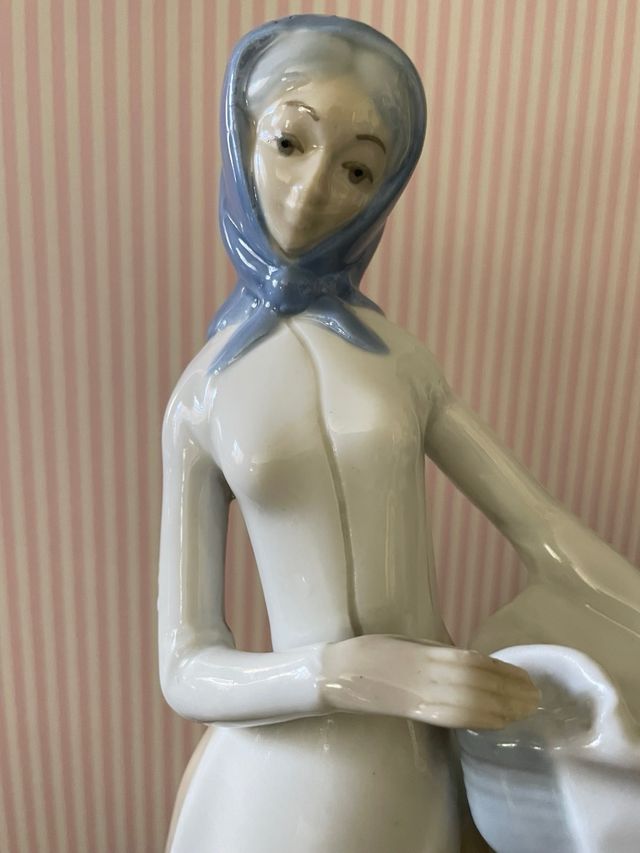 Figura porcelana