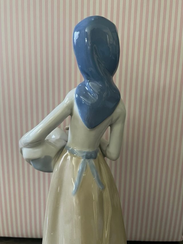 Figura porcelana