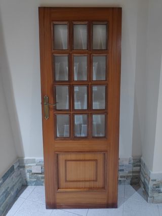 Puerta madera 