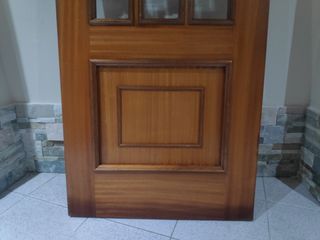 Puerta madera 