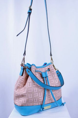 Bolso de piel de mujer estilo bucket