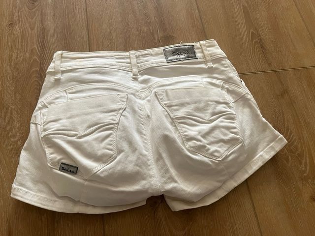 Pack Pantalones Hollister y shorts salsa