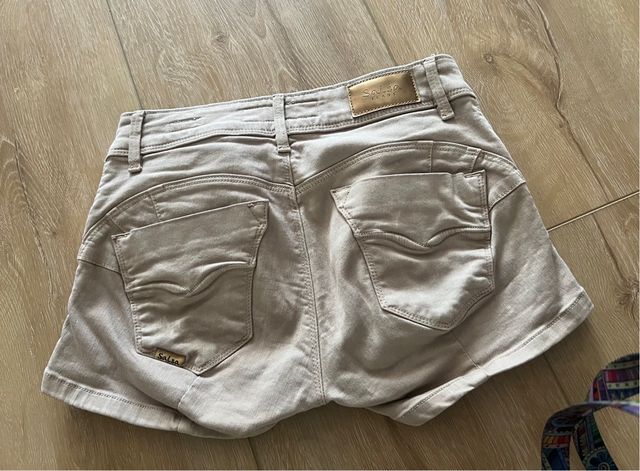 Pack Pantalones Hollister y shorts salsa