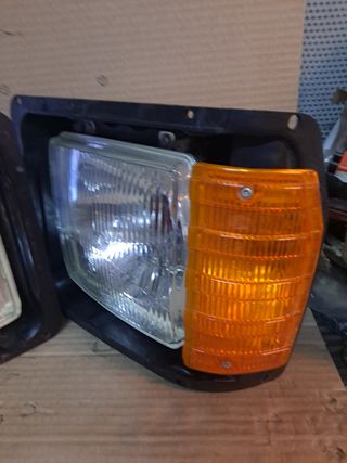 MERCEDES MB100 pareja de ópticas 
