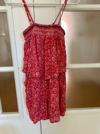 Mono  rojo niña tirantes , talla 12 años