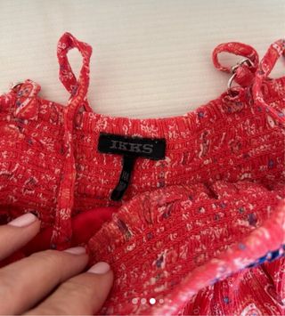 Mono  rojo niña tirantes , talla 12 años