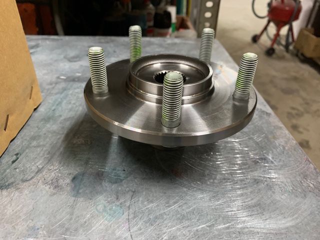 Buje rueda NUEVO delantero Mazda 3