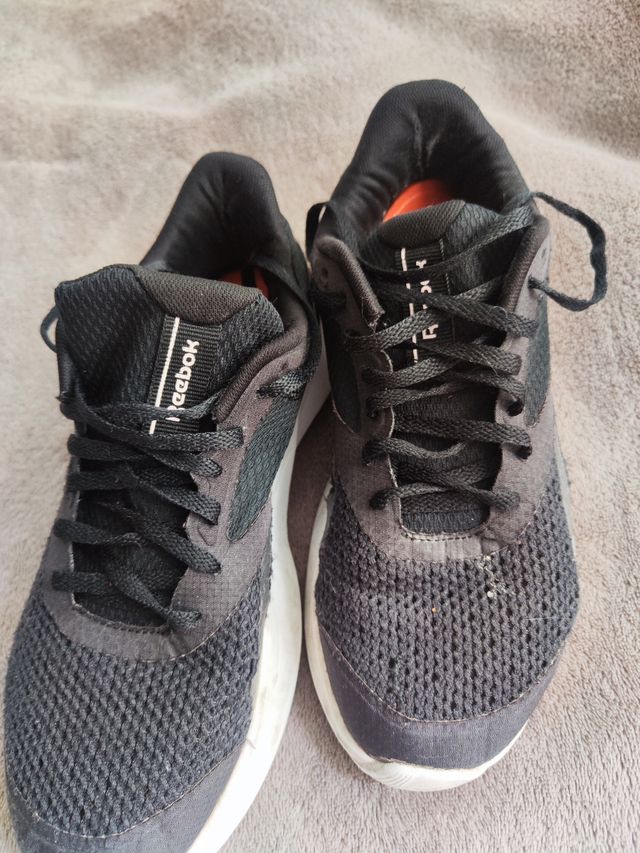 Zapatillas negras Reebok
