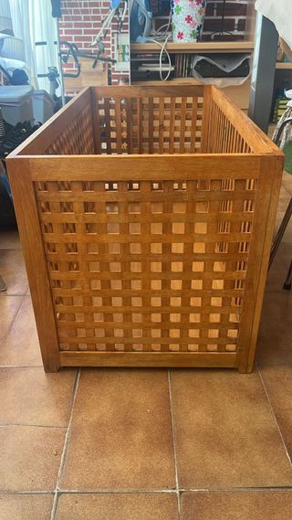 Baul de enrejillado de madera