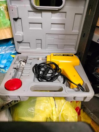 cedo i seguenti atrezzi fai da te