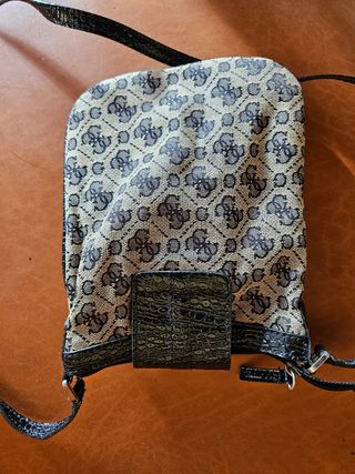 Borsa tracolla guess