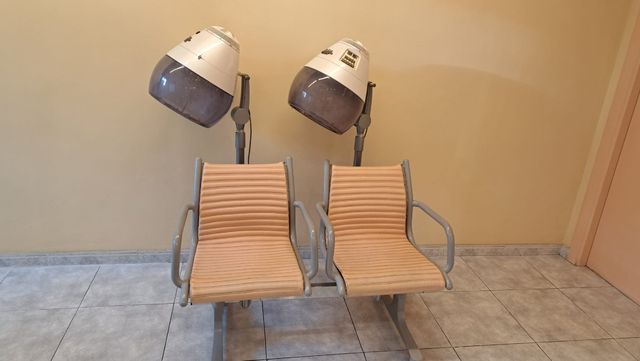 Material de peluquería y moviliario