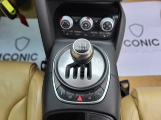 AUDI R8 QUATTRO MANUAL