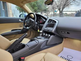 AUDI R8 QUATTRO MANUAL