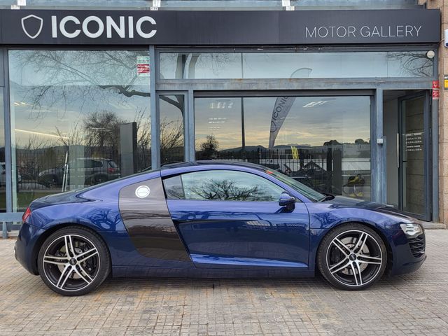 AUDI R8 QUATTRO MANUAL