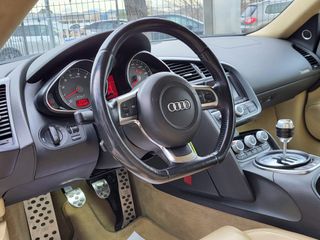 AUDI R8 QUATTRO MANUAL