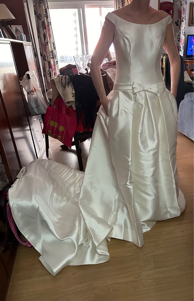 Traje de novia “Rosa Clará”