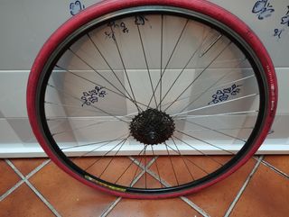 Rueda bicicleta carretera 