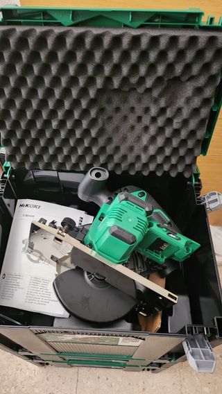 Sierra circular HITACHI