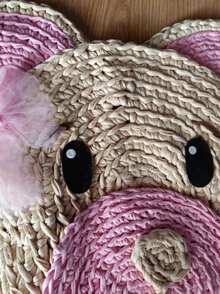 Alfombra infantil de ganchillo con trapillo