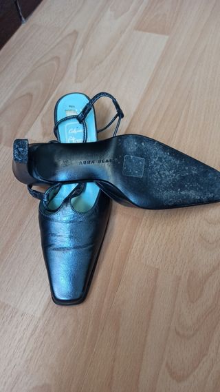 Sandalias de tacón con punta