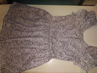 Vestido con estampado de flores 