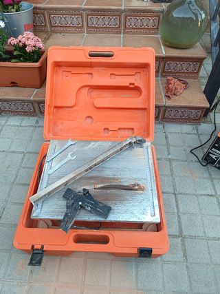 Cortadora azulejo Clipper tt200em